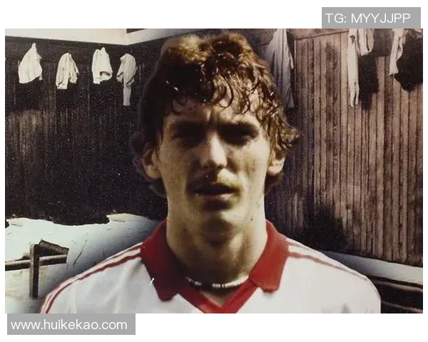 足球俱乐部球星卡收藏热潮解析与市场前景展望 足球俱乐部球星卡收藏热潮解析与市场前景展望