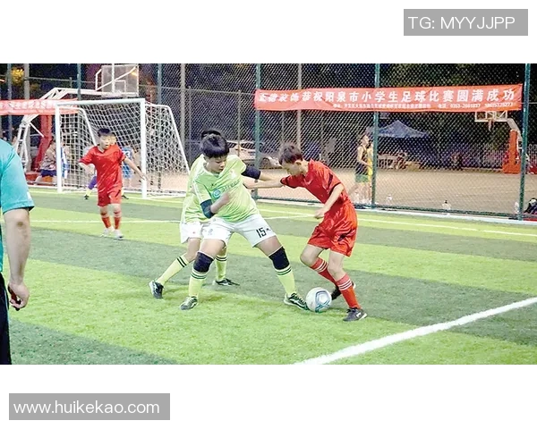 追逐足球梦想的星光之路:从草根到球场巨星的奋斗与荣耀 追逐足球梦想的星光之路:从草根到球场巨星的奋斗与荣耀