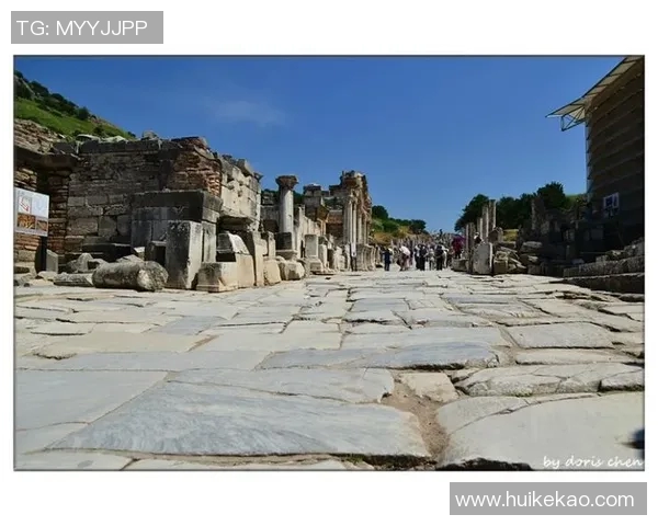 土耳其足球巨星成长之路与辉煌成就全景解析 土耳其足球巨星成长之路与辉煌成就全景解析